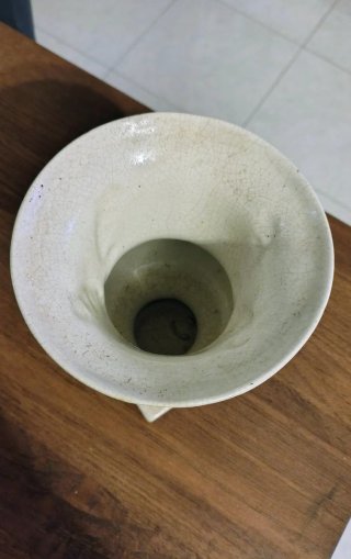 Vasetto in ceramica dipinto a mano