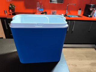 Nevera de playa 30L dura