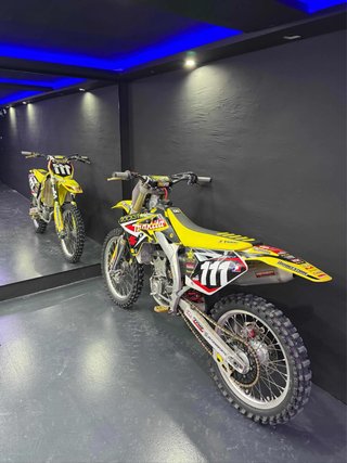 Suzuki RMZ 250