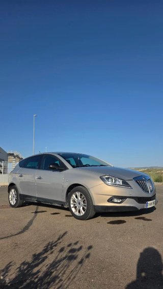 Lancia Delta 2011