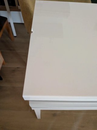 Tocador consola con patas metálicas color blanco