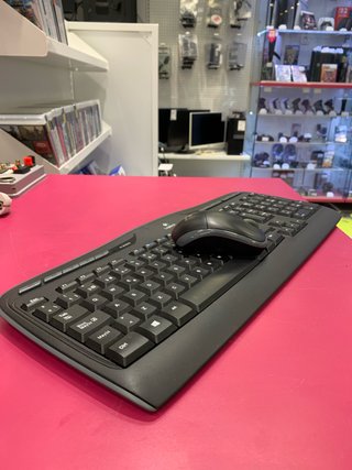 Kit Teclado y Ratón Logitech Y-R0009 Negro