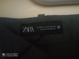 Falda corta Zara gris Talla XS/34