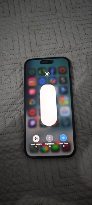 iPhone 14 Pro Negro + 4 Fundas, negociable