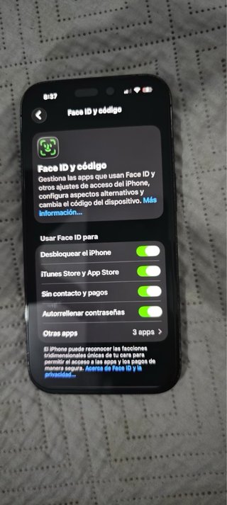 iPhone 14 Pro Negro + 4 Fundas, negociable