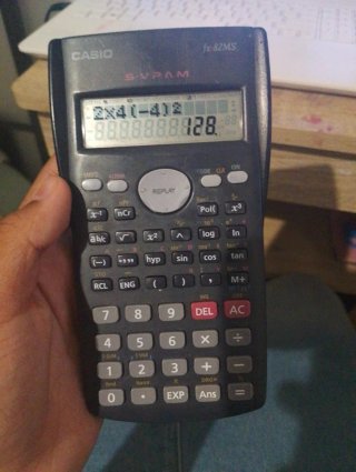 Calculadora Casio fx-82MS