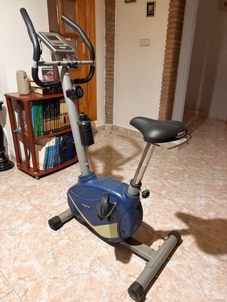 Bicicleta Elíptica Azul y Gris, negociable