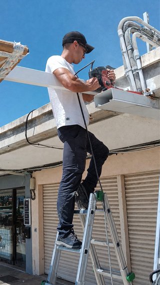 Toldi, pergole, zanzariere e prato sintetico