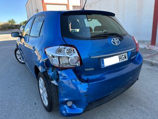 Toyota Auris 2011 ACCIDENTADO