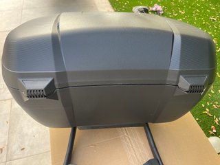 Baúl Moto Givi 46L Negro Nuevo