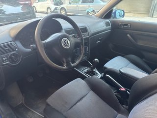 Golf MK4 1.6 Gasolina - Etiqueta C