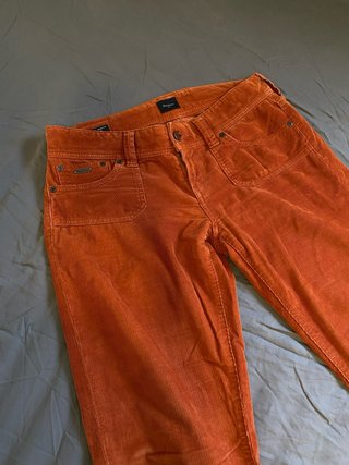 Pantalones de pana naranjas