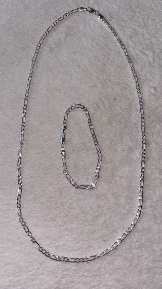 Conjunto de collar y pulsera