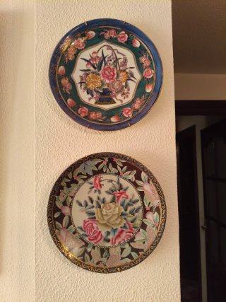 Piatti decorativi in ceramica