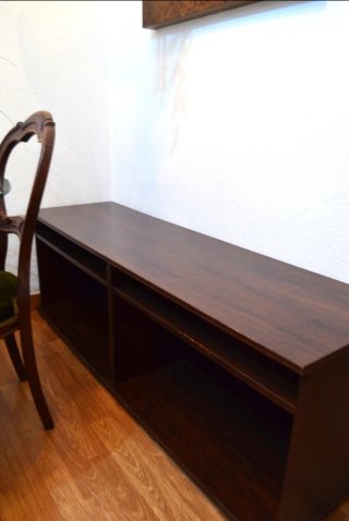 Mesa comedor + 4 sillas + mueble