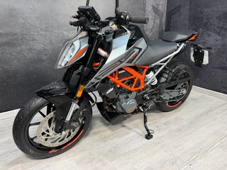 KTM Duke 125 ABS