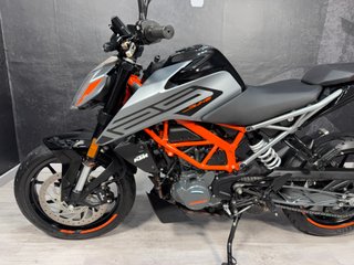 KTM Duke 125 ABS