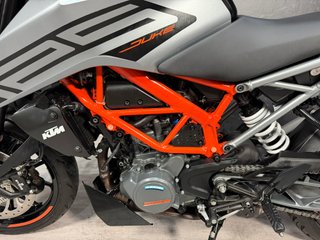 KTM Duke 125 ABS