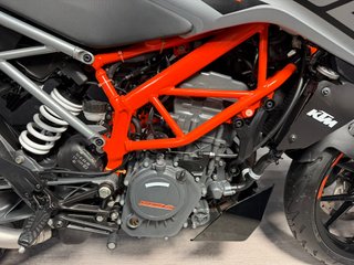 KTM Duke 125 ABS