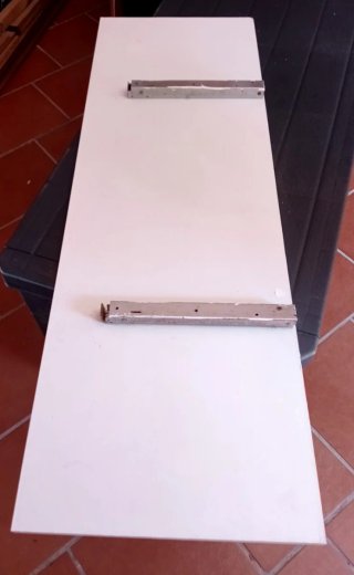 MESA ABATIBLE BLANCA. MESA PLEGABLE BLANCA.
