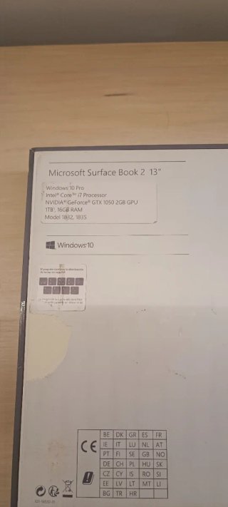 Microsoft Surface Book 2 13