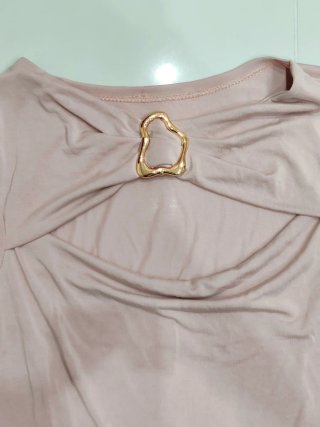 Elegante top per donna di colore rosa