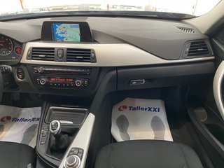 BMW 318d Touring Luxury FULL EQUIP • Techo•LED