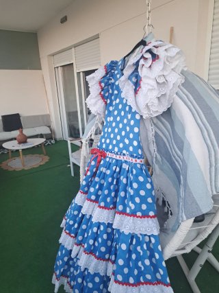 Vestido Rociero Azul con Lunares Blancos