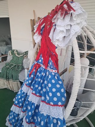 Vestido Rociero Azul con Lunares Blancos