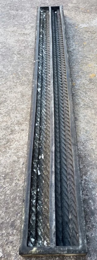 Molde para 2 molduras de escayola o yeso