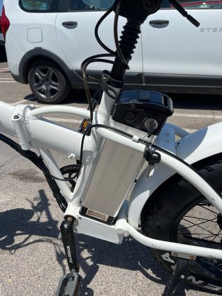 Bicicleta eléctrica plegable