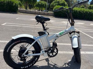 Bicicleta eléctrica plegable