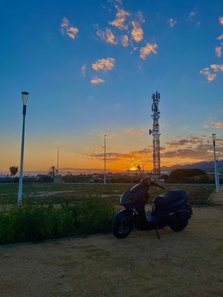 Moto Linhai Buck 125 Scooter año 2024 Negra/Azul