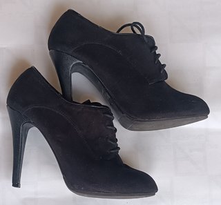 Botines negros Almost