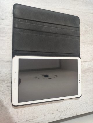 Tablet Samsung 10.1 96GB + Custodia + MicroSD