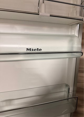 Nevera Miele (sin congelador) 1.835cm
