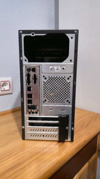 Caja PC Negra Torre