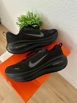 Nike ZoomX Vomero Plus Full Black Talla 42