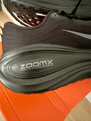 Nike ZoomX Vomero Plus Full Black Talla 42
