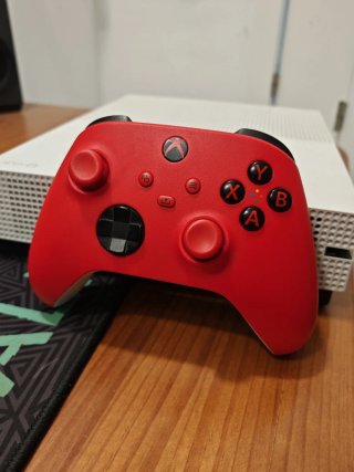 Xbox One S Bianca
