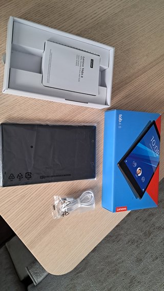 Pack Tablet Lenovo Tab 4 8 + Accesorios