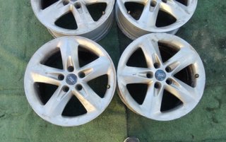 JUEGO LLANTAS FORD FOCUS LIM. (CB4) Business R16