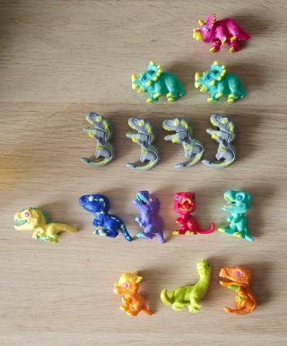 Lote Figuras Dinosaurios Jurassic World Kinder