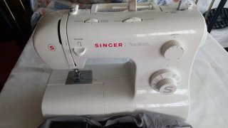 Máquina de Coser Singer Tradition 2282