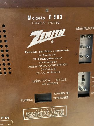 Tocadiscos Sanyo Radio Madera Vintage