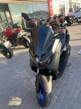 Yamaha NMAX 125cc Negra