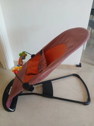 Hamaca Babybjörn con juguete