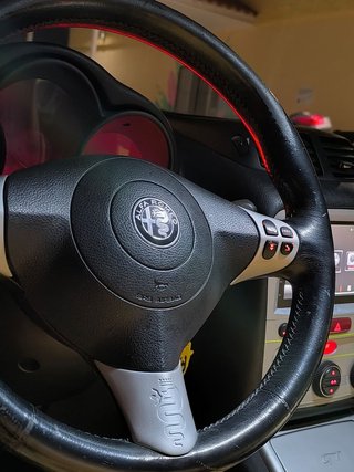 Volante Alfa romeo Gt/147 volante Logo serpiente