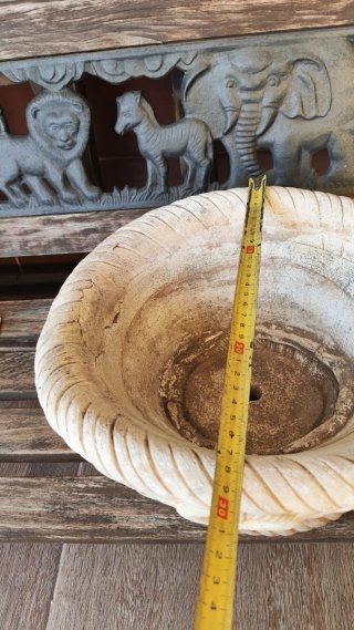 Vaso da fiori in pietra stile cesta