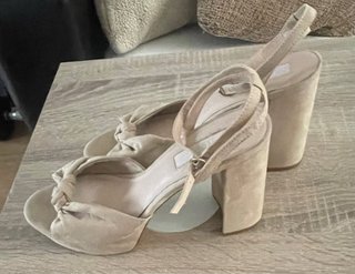 Zapatos de tacón Mango beige